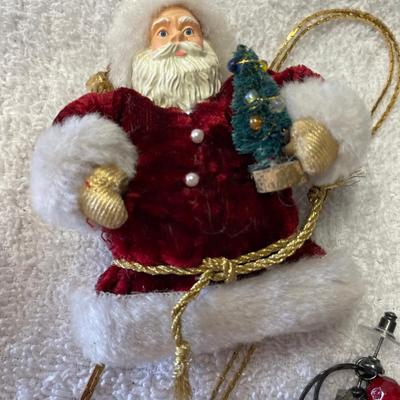 Christmas theme jewelry