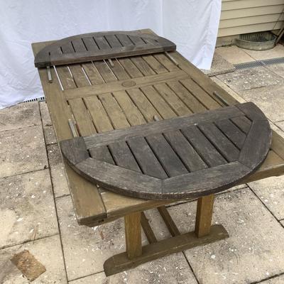 1067 Smith and Hawken Oxford Teak Table with 2 End Leaves and Umbrella Opening
