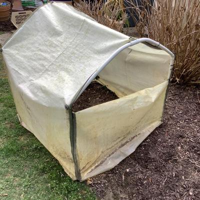 1075 White Greenhouse 3' x 3'