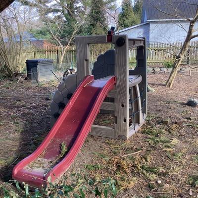 1080 Little Tikes Adjustable Mountain Climber Outdoor Toy with Slide and Fire Hose