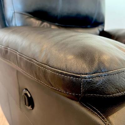 BLACK LEATHER, POWER OVERSIZED RECLINER