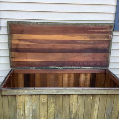 1085 Teak Storage Box