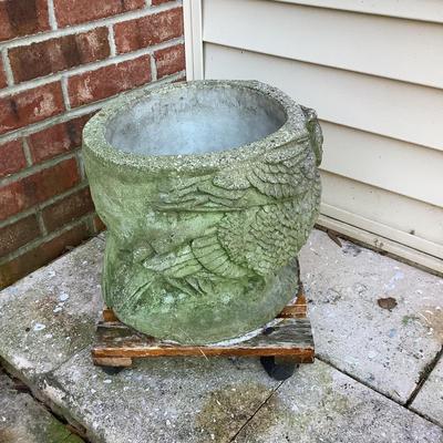 1113 Vintage Cement Owl Pot