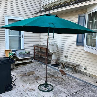 1117 Galteck Made in Shade Green Umbrella with Stand