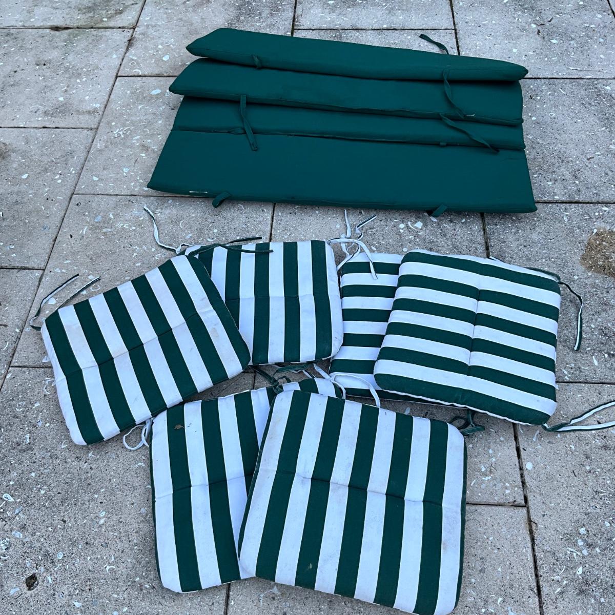 1122 Green and White Striped Cushions with Green Bench Cushions ...