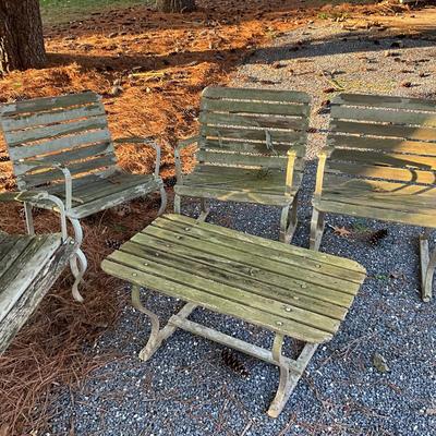 1126 Vintage Metal and Wooden Outdoor Furniture