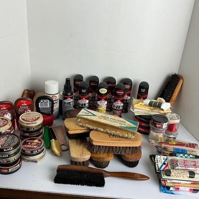 1150 Shoe Shine Lot with Brushes, Polish,