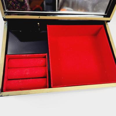 VINTAGE JAPANESE FLOWERED DECOR MUSIC JEWELRY BOX