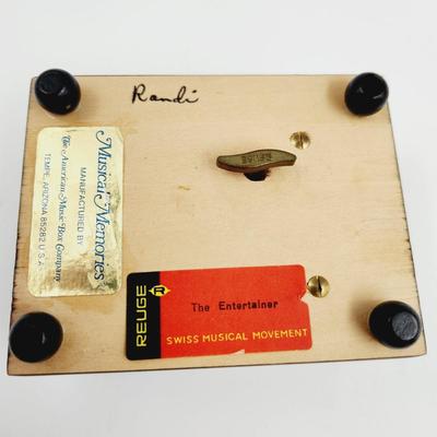 VINTAGE MUSICAL MEMORIES REUGE SWISS MUSIC TRINKET BOX