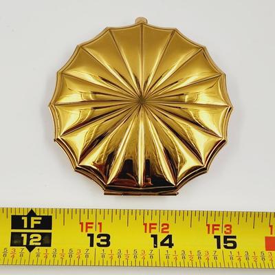 VINTAGE ELGIN AMERICAN GOLD TONED POWDER COMPACT