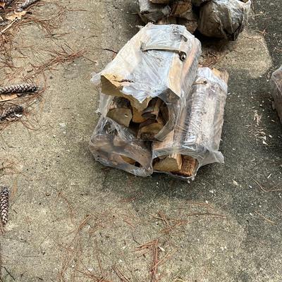 1194 Three Bundles of Firewood