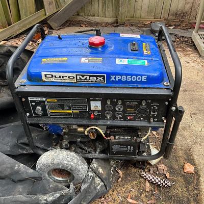 1205 DUROMAX XP8500E Generator with Cover and plug