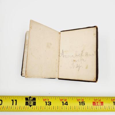 1800S A COLLECTION OF PRAYERS & PROMISES BOOK