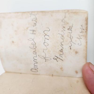 1800S A COLLECTION OF PRAYERS & PROMISES BOOK
