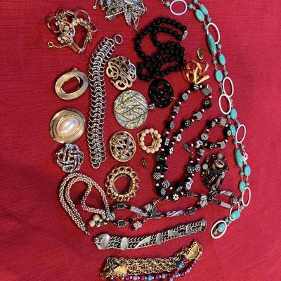 25 item Costume Jewelry Bundle