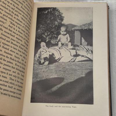 1925 THE ROYAL ROAD TO ROMANCE by RICHARD HALLIBURTON
