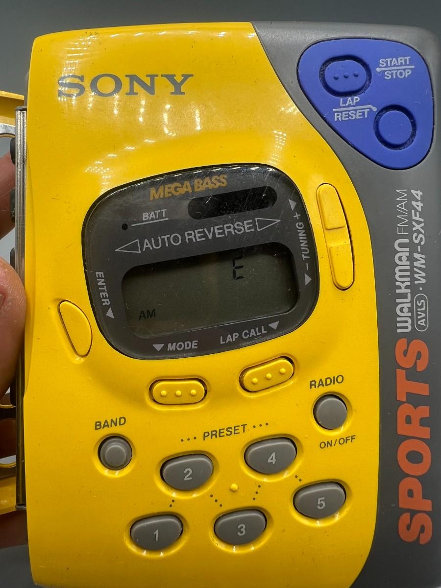 P*g様 SONY SPORTS カセットウォークマン　WM-SXF44 海外仕 walkman cassette player sony Sports Avls Wm-SXF44 Yellow