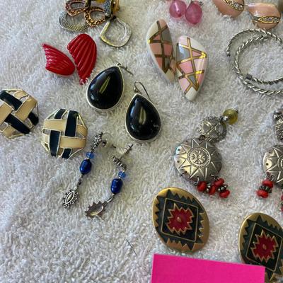 Jackpot lot of pierced earrings