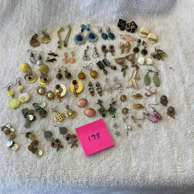 Jackpot #2 lot of pierced earrings
