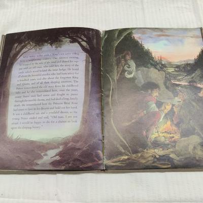 1977 THE SLEEPING BEAUTY FROM THE BROTHERS GRIMM by TRINA SCHART HYMAN