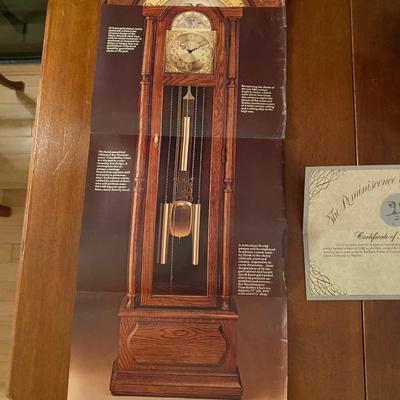 Beautiful Reminiscence Ridgeway vintage grandfather clock - WORKS!