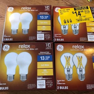 4 packs of new bulbs