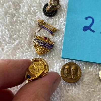 Award & Fraternal Pins