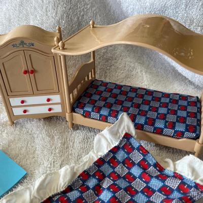 TOMY 1970s Doll House Bedroom Set