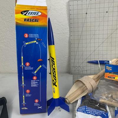 #590 Estes Rascal Rockets