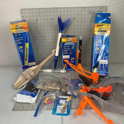 #590 Estes Rascal Rockets