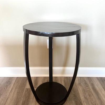 ROUND ACCENT TABLE