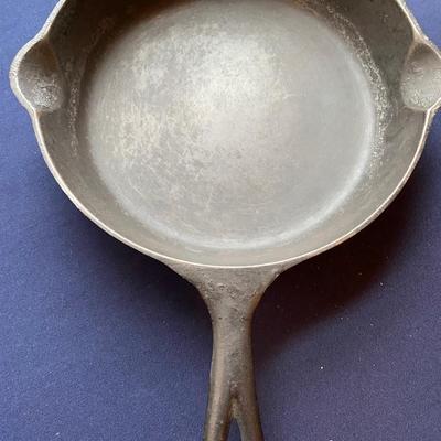 Cast Iron Frying Pan Lot
