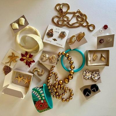 Costume Jewelry Lot