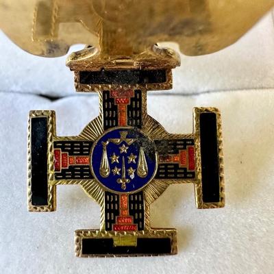 10K Masonic Trifold Fob