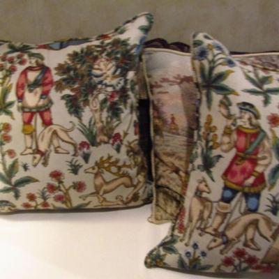 English Hunting Theme Accent Pillows
