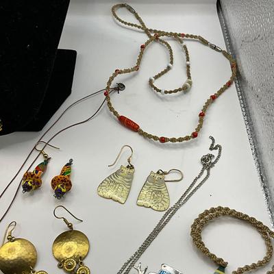 1280 Large Lot of Costume Jewelry