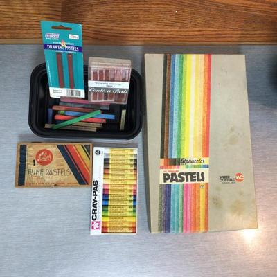 1320 Pastel Lot Weber Costello Talens
