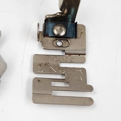 SINGER SEWING MACHINE ACCESORIES BUNDLE