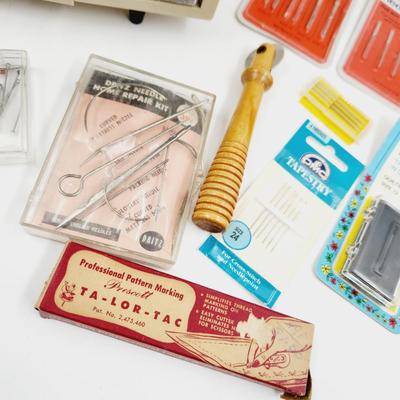 SEWING BUNDLE W/ VINTAGE PLASTIC SEWING CABINET