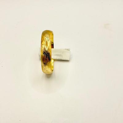 1347 14k Yellow Gold Diamond Cut Design Bangle Bracelet