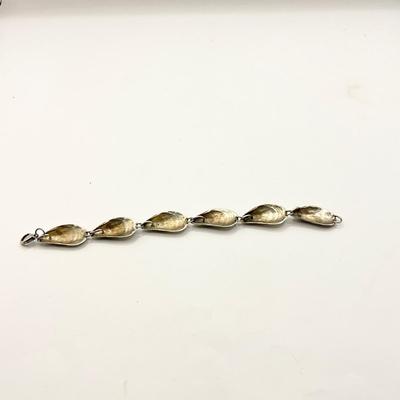 1349 Vintage Clam Shell Bracelet