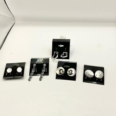 1560 Five Pairs of Sterling Silver Pierced Earrings