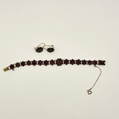 1568 Antique Gold Plated Garnet Bracelet with Matching Earring Set