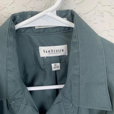 #603 Van Heusen & Simply Styled Button Up Shirts Large