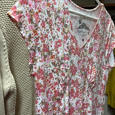 1244 SAHALIE Womenâ€™s Clothing Lot