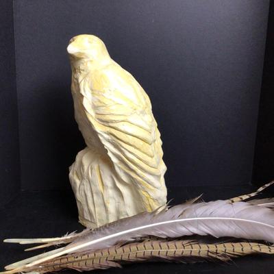 1374 Raven Sculpture & Feathers