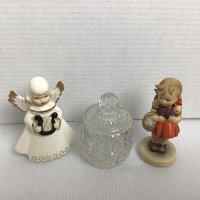 1372 Hummel Figure Full Bee Trademark Lot