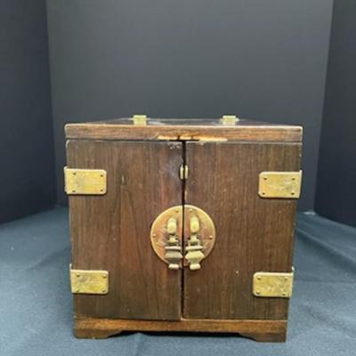 Campaign Chest for Jewelry