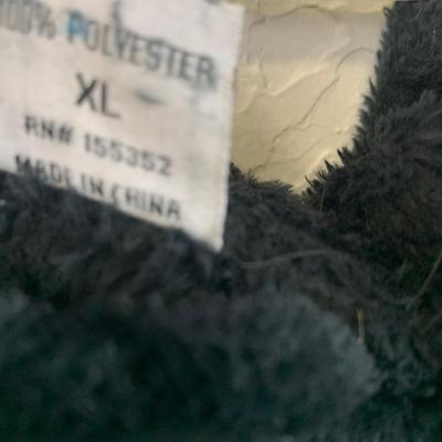 #615 X-Large Robe, Tshirt and Medium Leggings