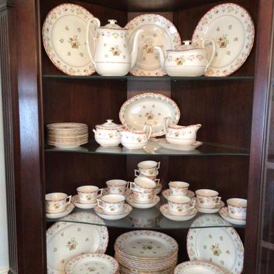 1356 Wedgewood Bianca WIlliamsburg China Set 50 pcs